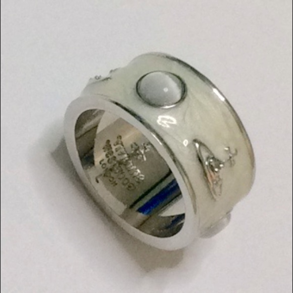 Sold out Vivienne Westwood Silver enamel pearl logo Ring - Picture 2 of 8